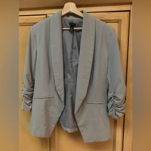 Women’s Gray Blazer. Fitted with rouched sleeves. Size XL